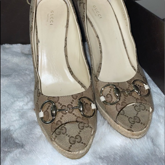 Shoes - Picture 2 of 4